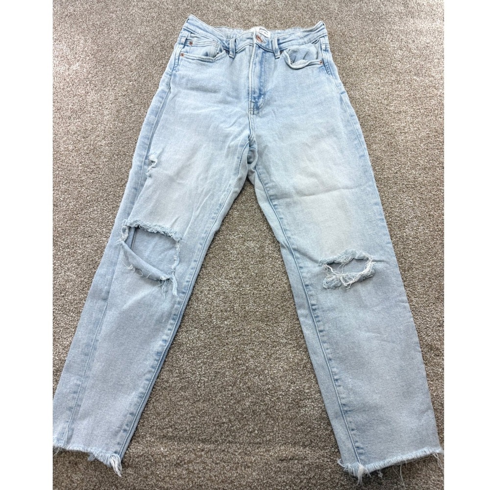 Stradivarius Mom Slim Jeans Light Wash Distressed Raw Hem US 6 EUR 38